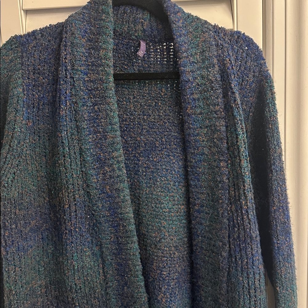 NYDJ open front cardigan size Medium long cool colors pockets